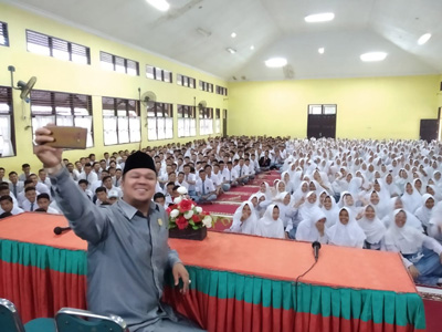 Berkunjung ke SMAN 1, Andi Putra Minta Pelajar Jauhi Narkoba